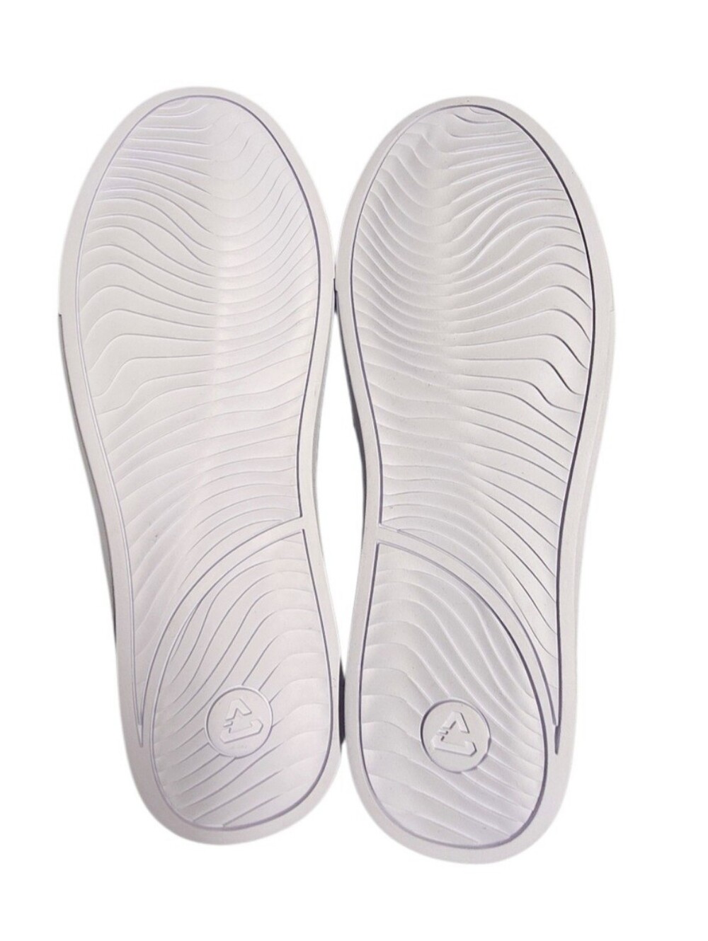 Mens Cuater by TravisMathew slip-on casual shoes. Black Size 12 - Picture 10 of 13
